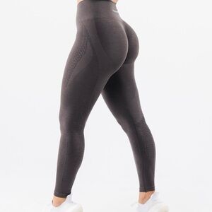 Alphalete Amplify Contour Leghings- colour Pewter Grey